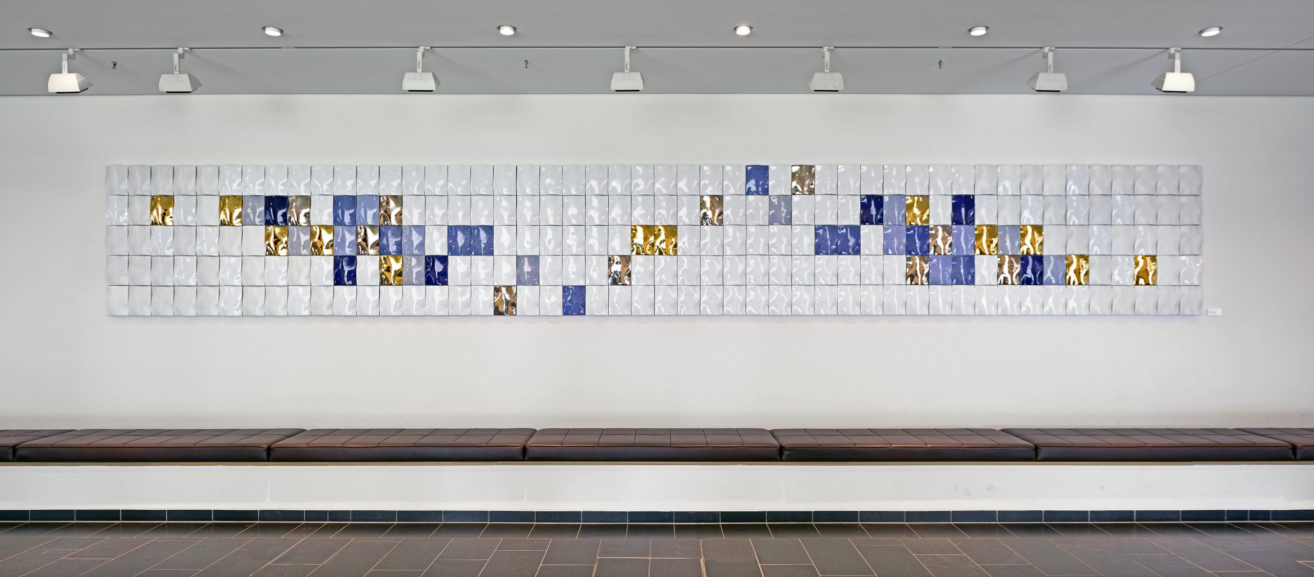 Regina_Heinz_Rhein_Sieg_Forum_Wallinstallation_800x100cm_2b