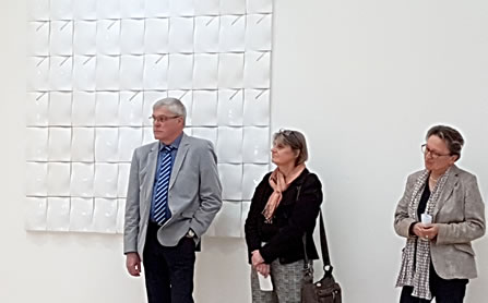 From left:<br>
Michael Thiesen -Major; <br>Regina Heinz - Artist;<br>Monika Gass - Director Keramikmuseum Westerwald